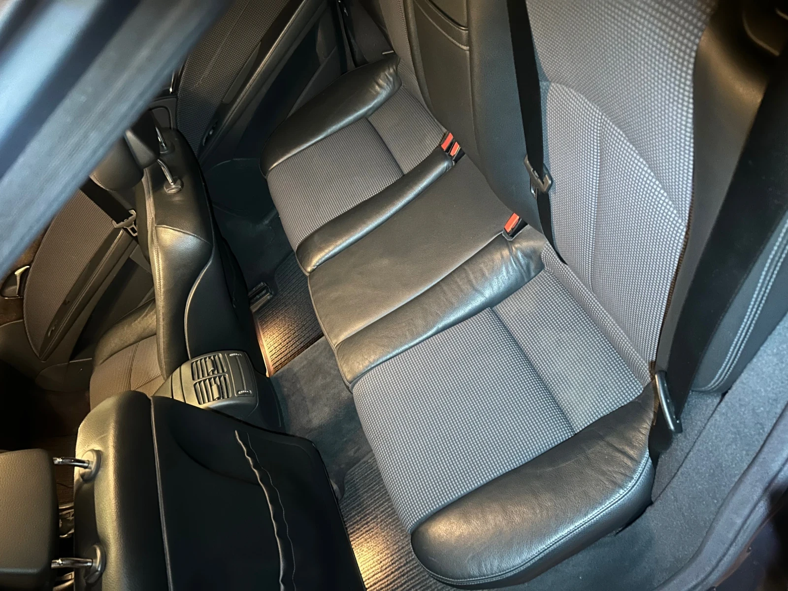 Mercedes-Benz E 320 CDI | РЕДОВИ 6, снимка 12 - Автомобили и джипове - 54813393