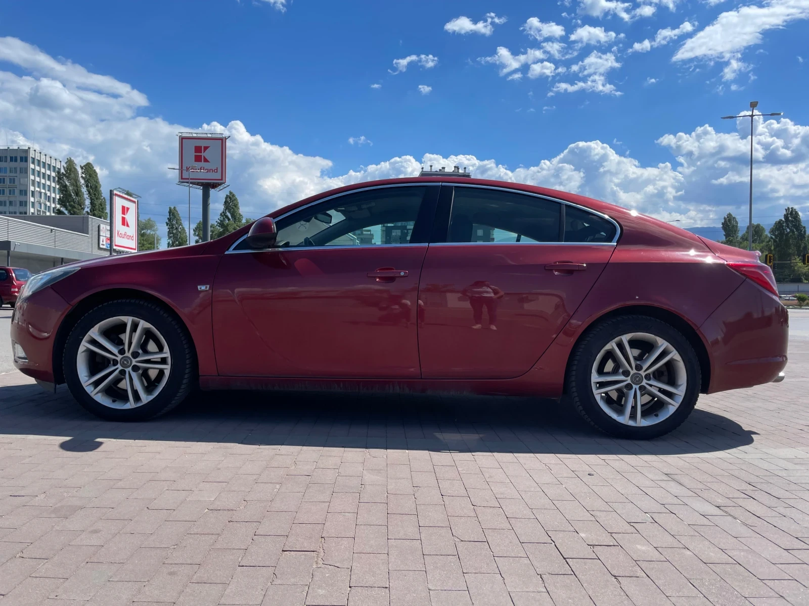 Opel Insignia, снимка 3 - Автомобили и джипове - 54972075