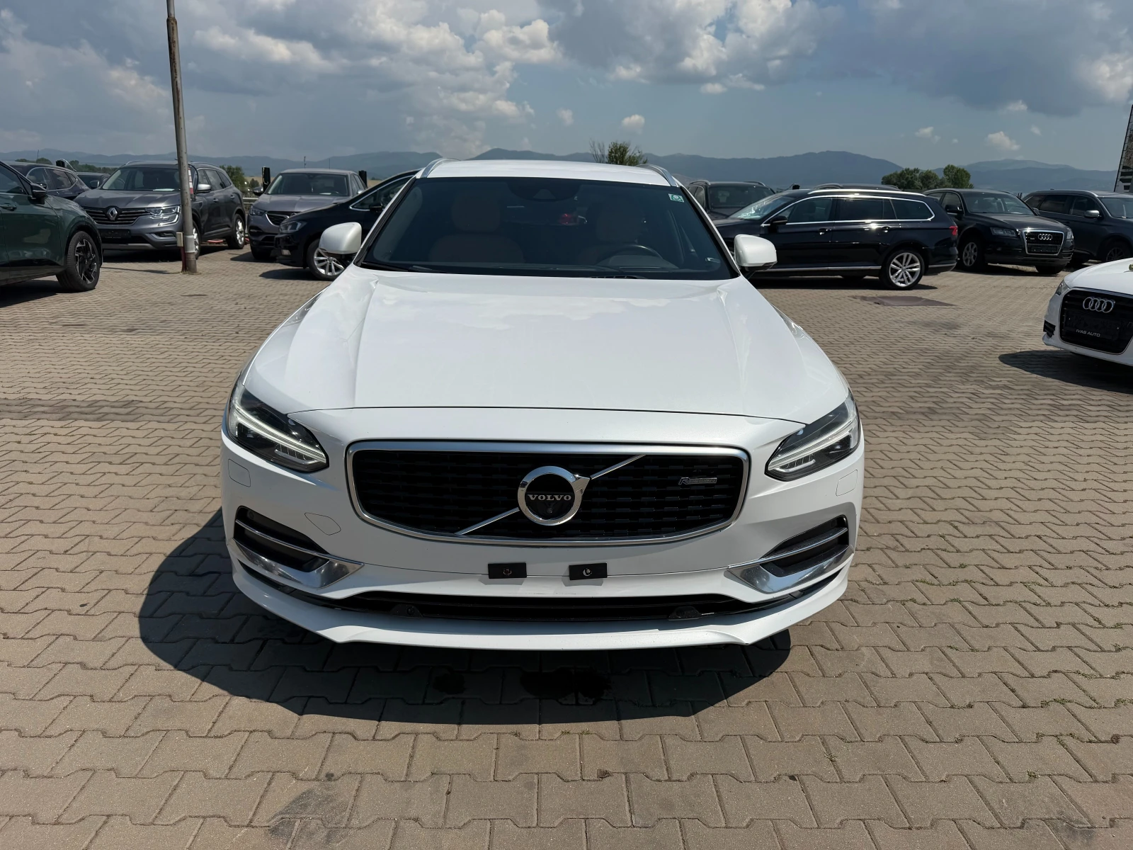 Volvo V90 2.0D5 AWD AVTOMAT/KOJA/NAVI/KAMERA EURO 6, снимка 3 - Автомобили и джипове - 54999194
