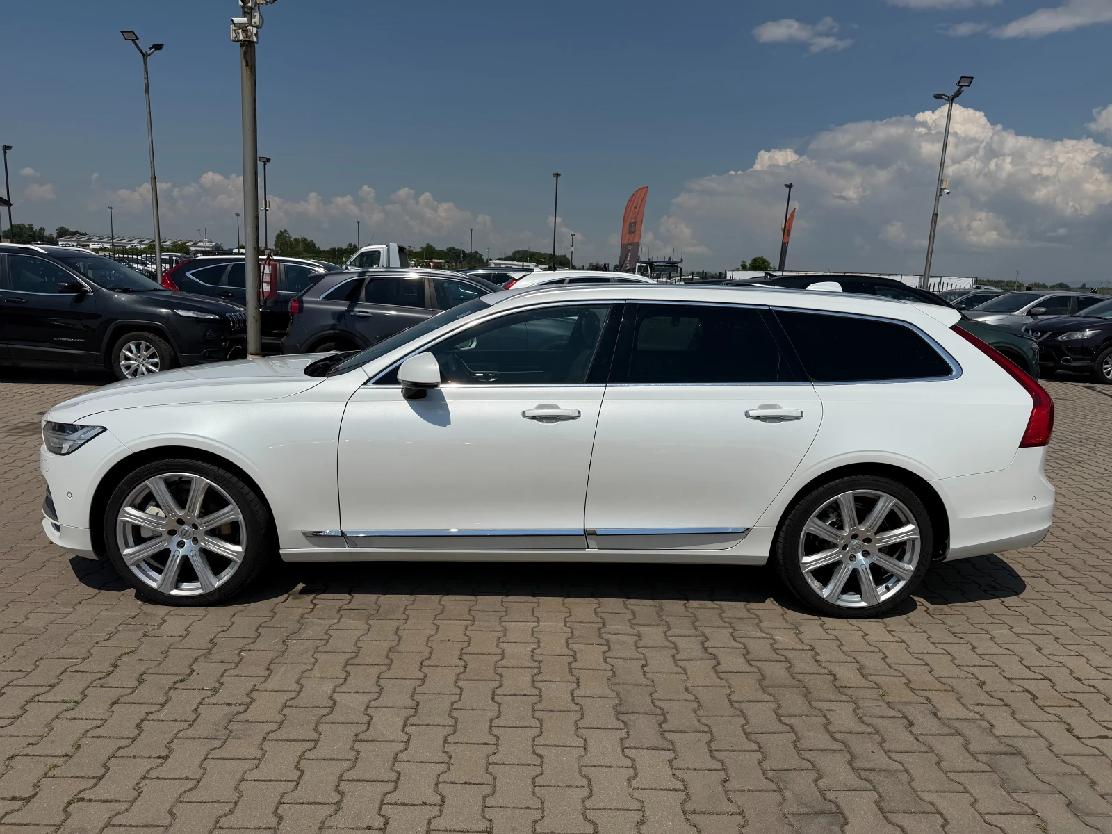 Volvo V90 2.0D5 AWD AVTOMAT/KOJA/NAVI/KAMERA EURO 6, снимка 9 - Автомобили и джипове - 54999194