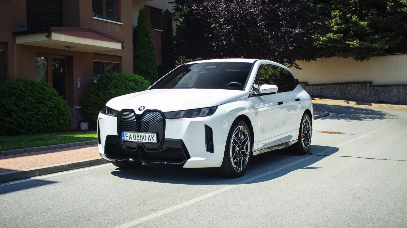 BMW iX