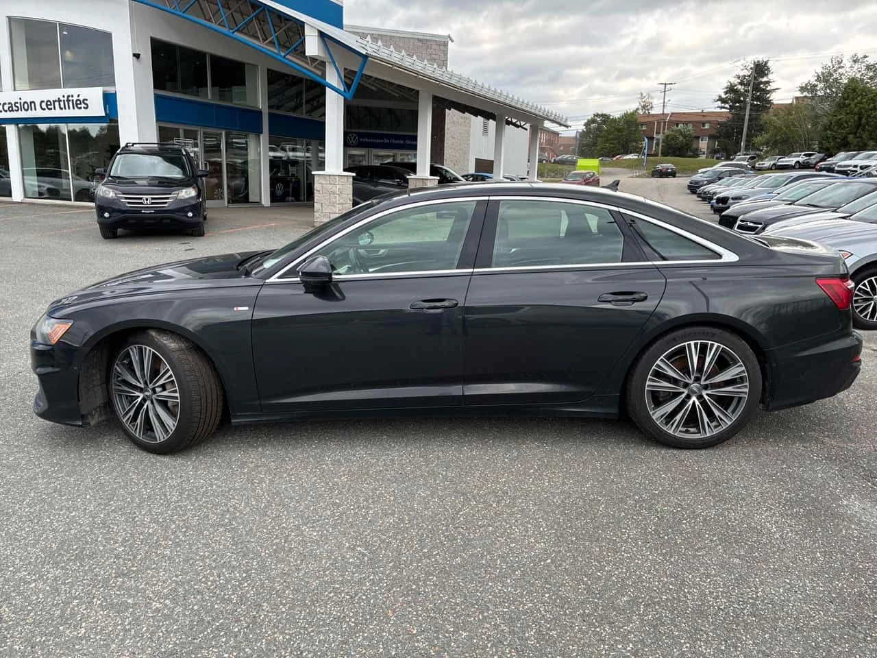 Audi A6 TECHNIK * ДИСТРОНИК* 360 КАМЕРА* ОБДУХВАНЕ* ПАНОРА, снимка 3 - Автомобили и джипове - 55366550