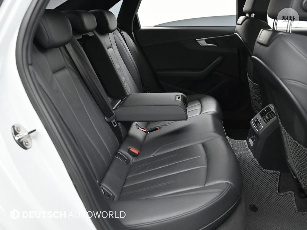 Audi A4 40TFSI TECHNIK HEAD UP/PANORAMA/360CAM/, снимка 11 - Автомобили и джипове - 55404266