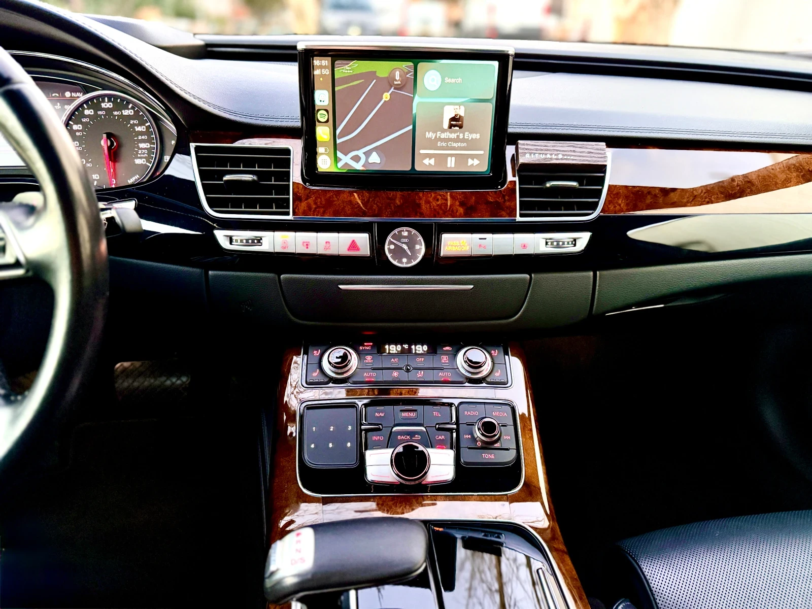 Audi A8 4.0T Sport, снимка 9 - Автомобили и джипове - 55468297