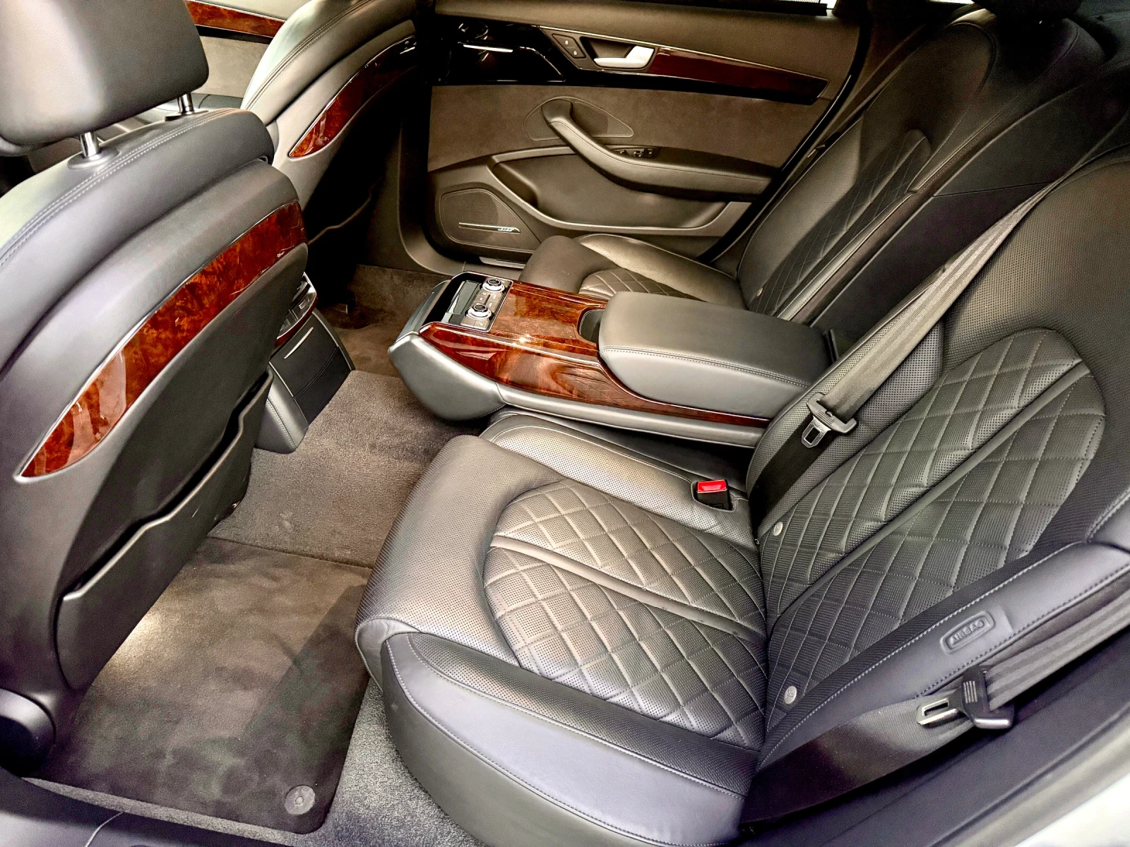 Audi A8 4.0T Sport, снимка 12 - Автомобили и джипове - 55468297