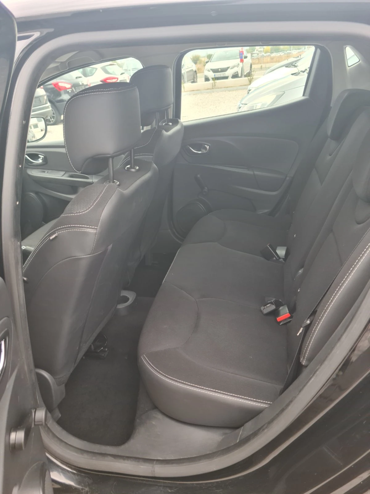 Renault Clio 1.2 / 74к.с. / 4 цилиндъра , снимка 13 - Автомобили и джипове - 55951391