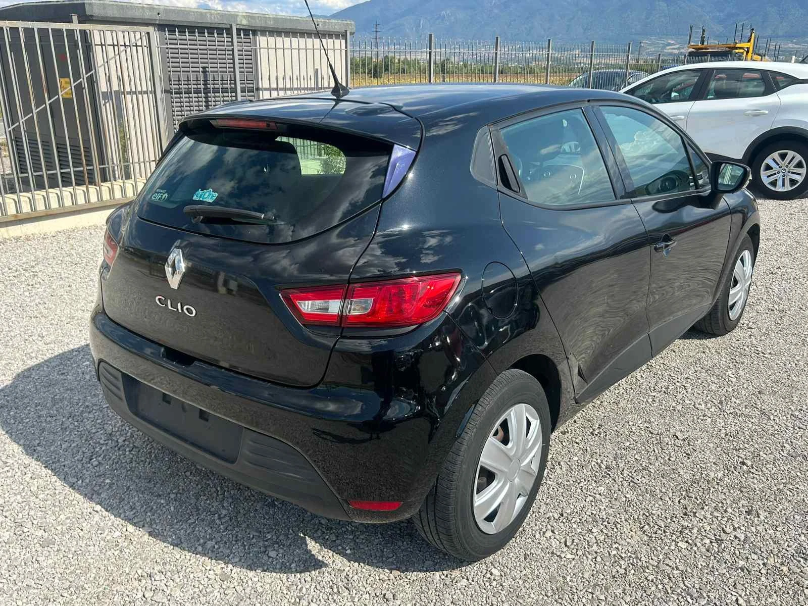 Renault Clio 1.2 / 74к.с. / 4 цилиндъра , снимка 3 - Автомобили и джипове - 55951391