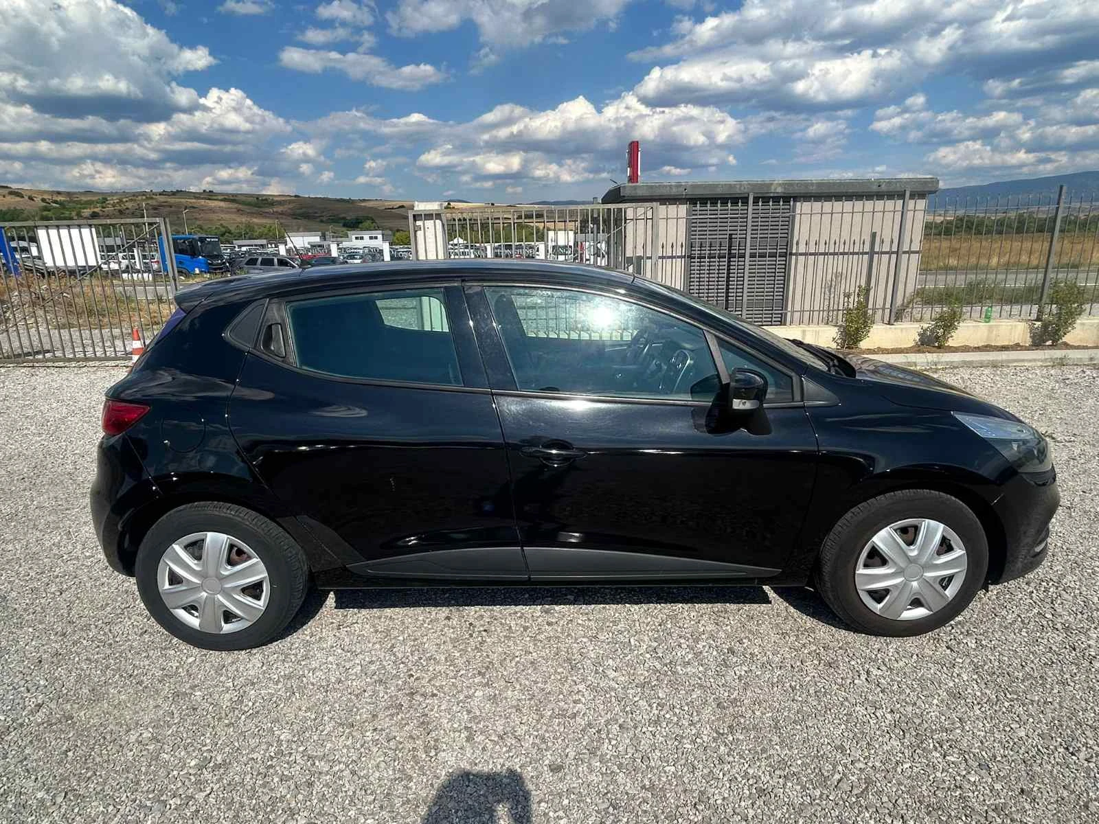 Renault Clio 1.2 / 74к.с. / 4 цилиндъра , снимка 5 - Автомобили и джипове - 55951391