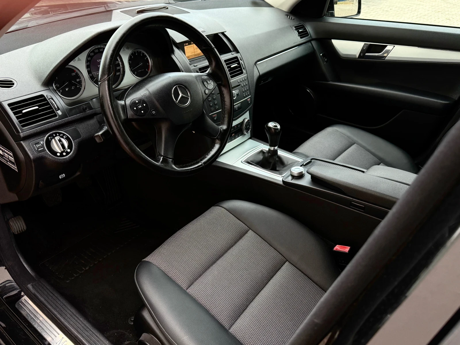Mercedes-Benz C 200 KOMPRESSOR-AVANGARDE-2009г, снимка 11 - Автомобили и джипове - 56710901