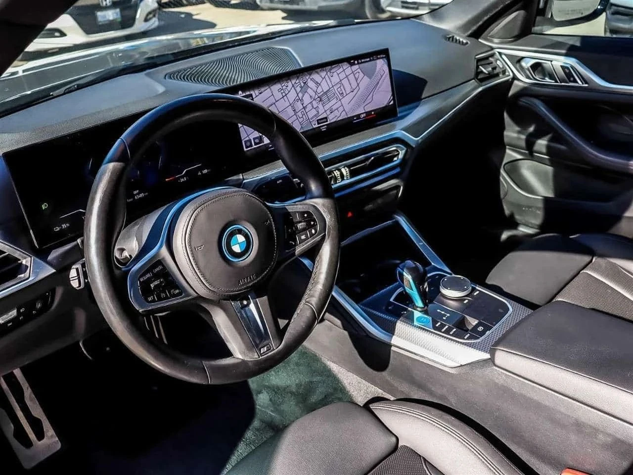 BMW i4, снимка 7 - Автомобили и джипове - 56727593