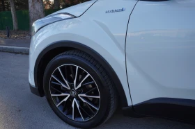 Toyota C-HR Hybrid Lounge, БЯЛА ПЕРЛА/БЕЗУПРЕЧЕН!!, снимка 9
