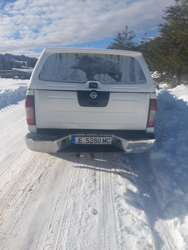 Nissan Navara 2.7 125к.с с мех.гнп, снимка 4 - Автомобили и джипове - 49537830