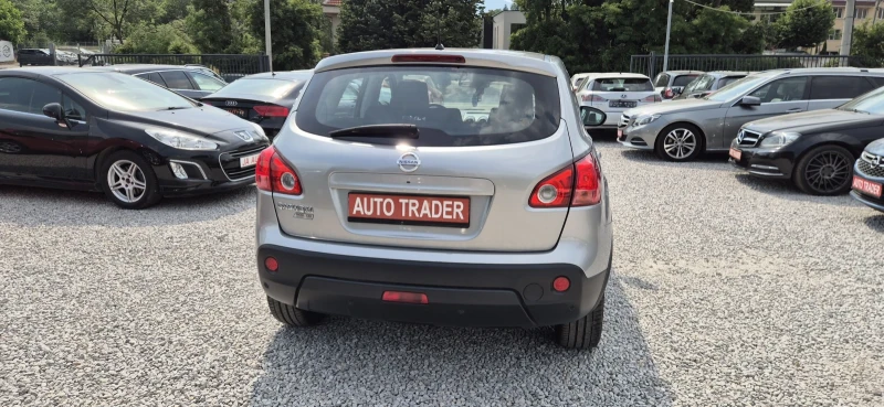 Nissan Qashqai 2.0-140кс.автомат., снимка 7 - Автомобили и джипове - 50826275