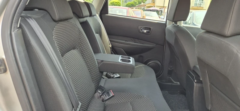 Nissan Qashqai 2.0-140кс.автомат., снимка 11 - Автомобили и джипове - 50826275