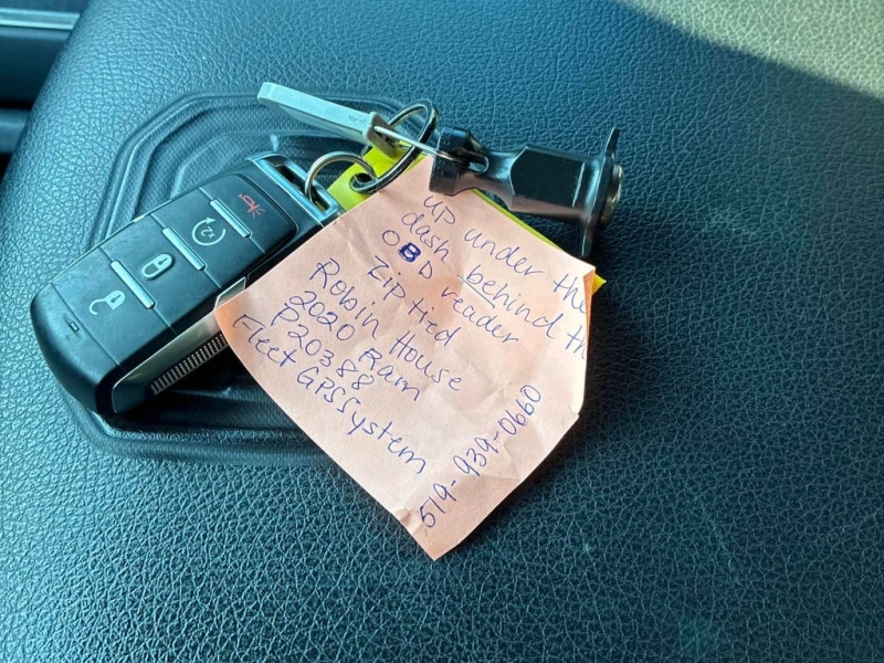 Dodge RAM 1500 * Sport * CARFAX * БЕЗ ПЪРВОНАЧАЛНА ВНОСКА, снимка 11 - Автомобили и джипове - 53234074