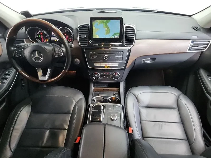 Mercedes-Benz GLS 500 4Matic, снимка 13 - Автомобили и джипове - 55884113