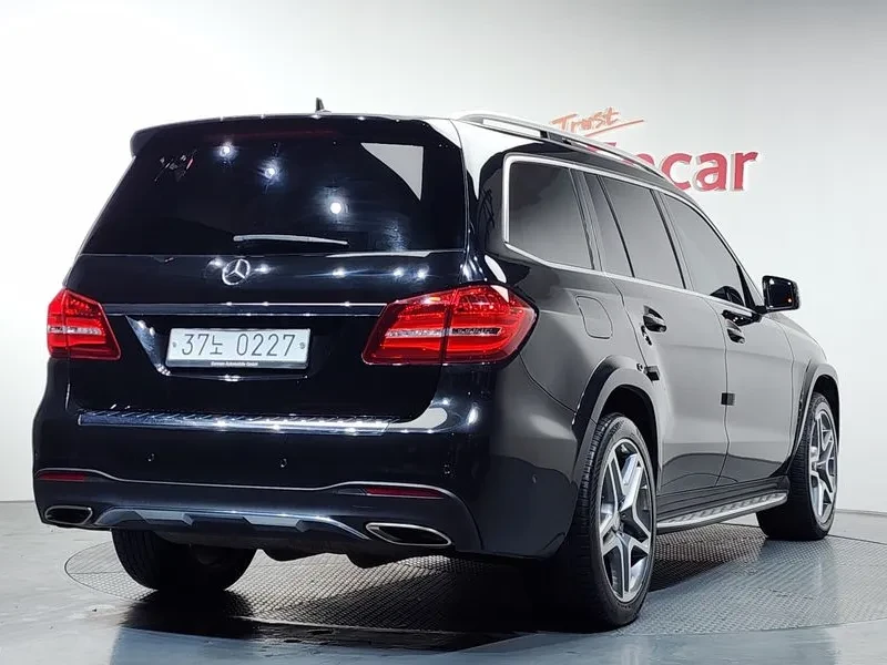 Mercedes-Benz GLS 500 4Matic, снимка 3 - Автомобили и джипове - 55884113