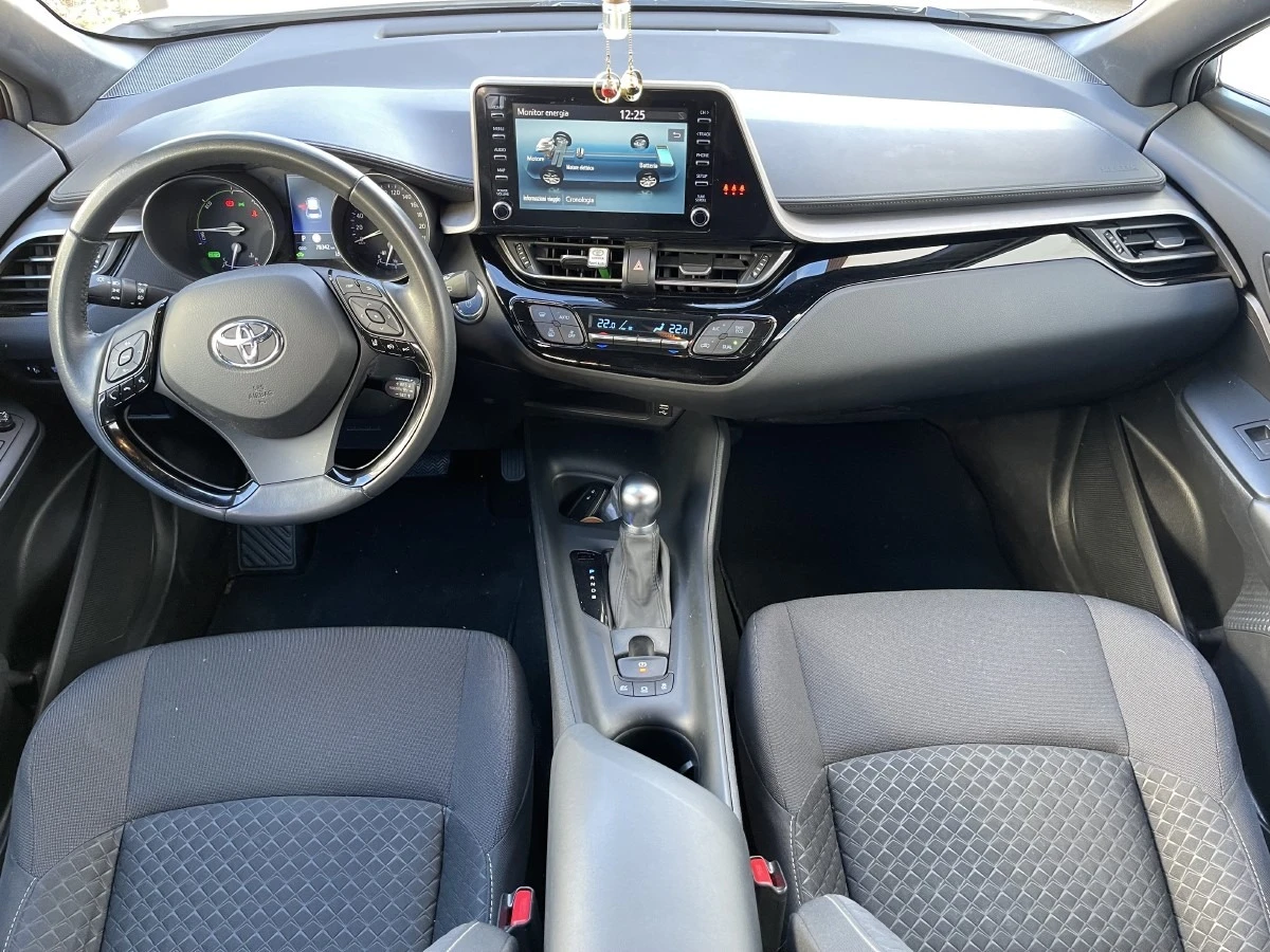 Toyota C-HR 1.8 Hybrid - изображение 9