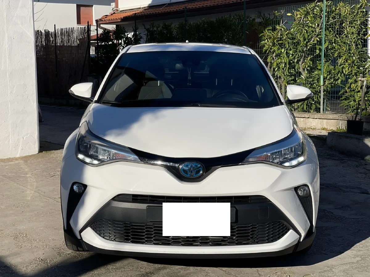 Toyota C-HR 1.8 Hybrid - изображение 2