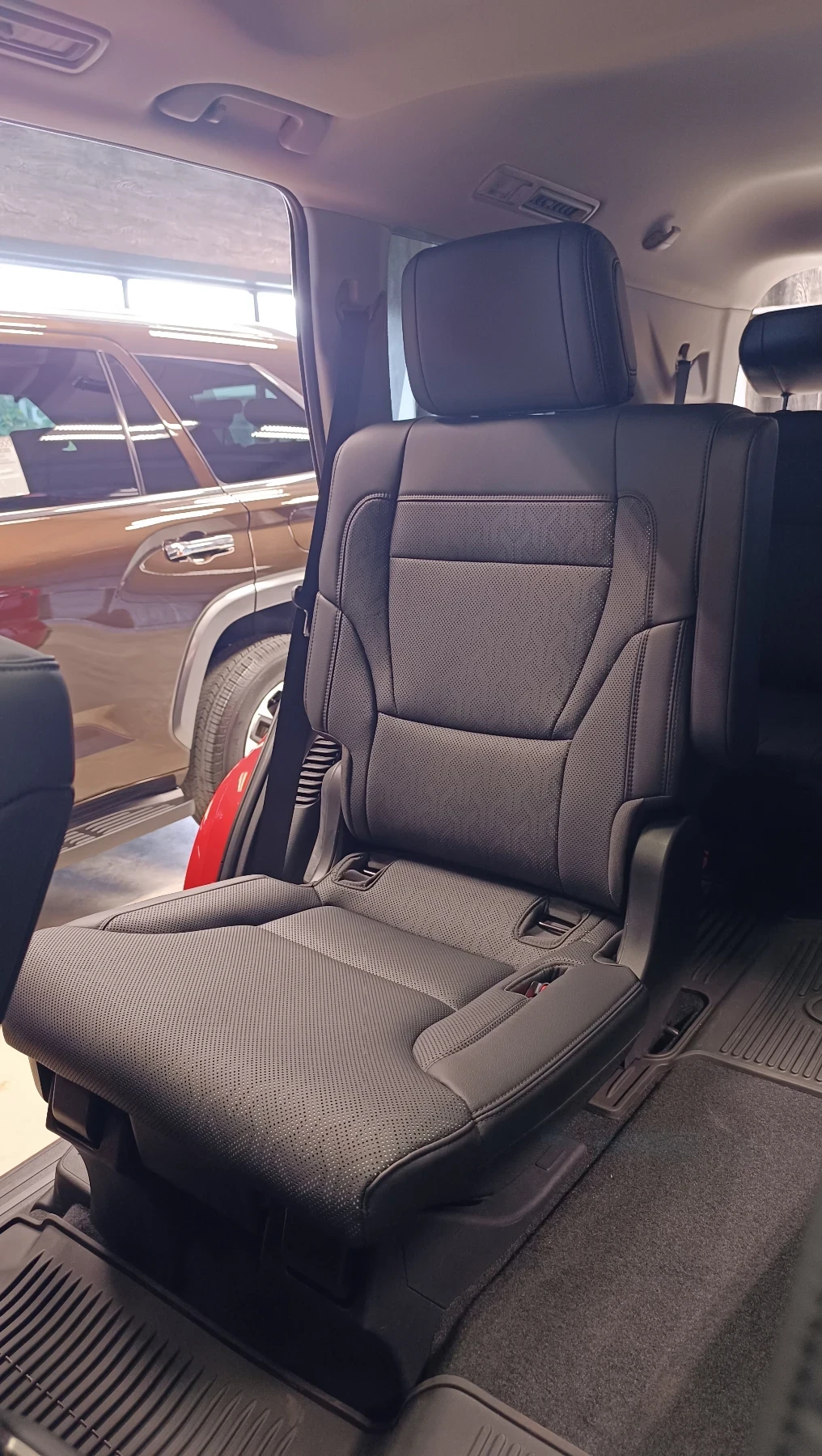 Toyota Sequoia 2024 Limited нова - изображение 9