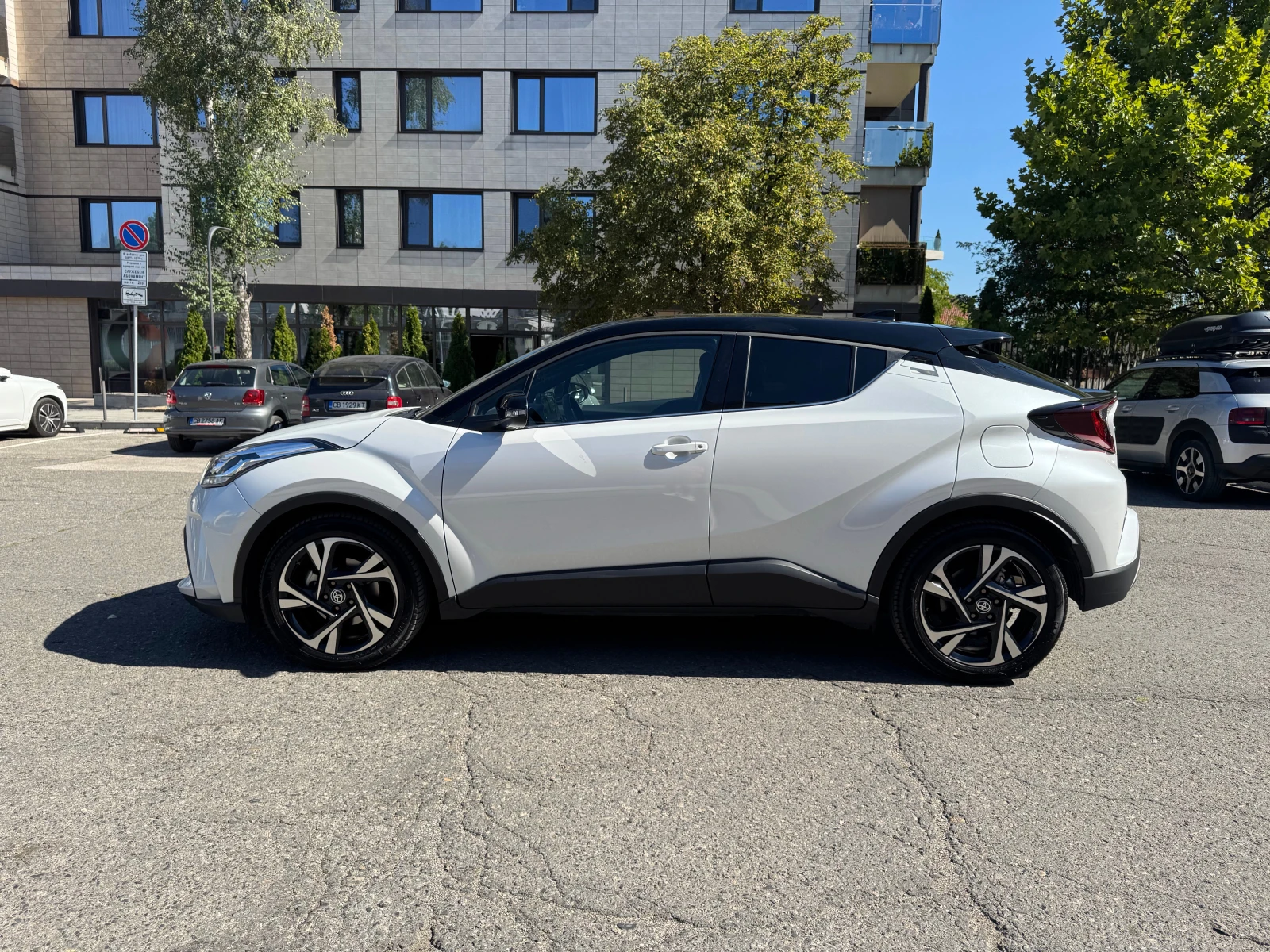Toyota C-HR 2.0 Hybrid Team Deutschland  - изображение 2
