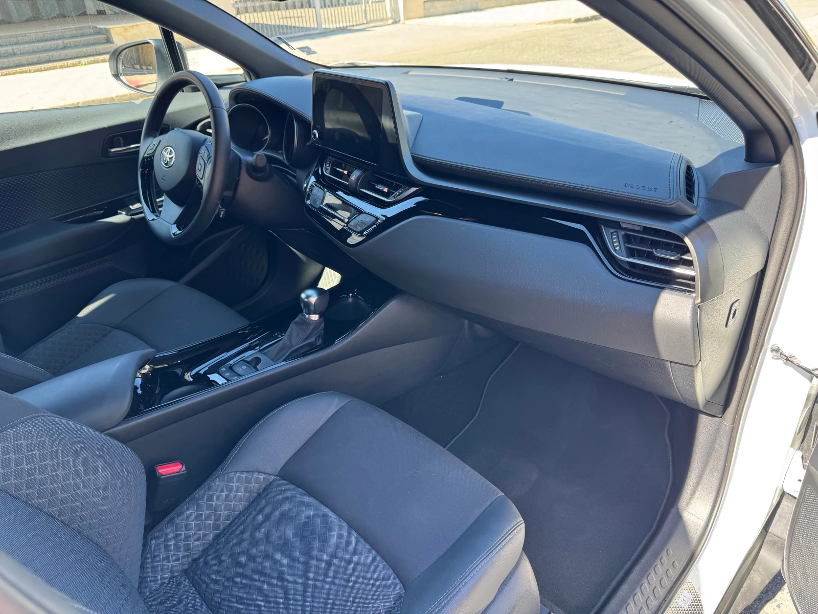 Toyota C-HR 2.0 Hybrid Team Deutschland  | Mobile.bg   12