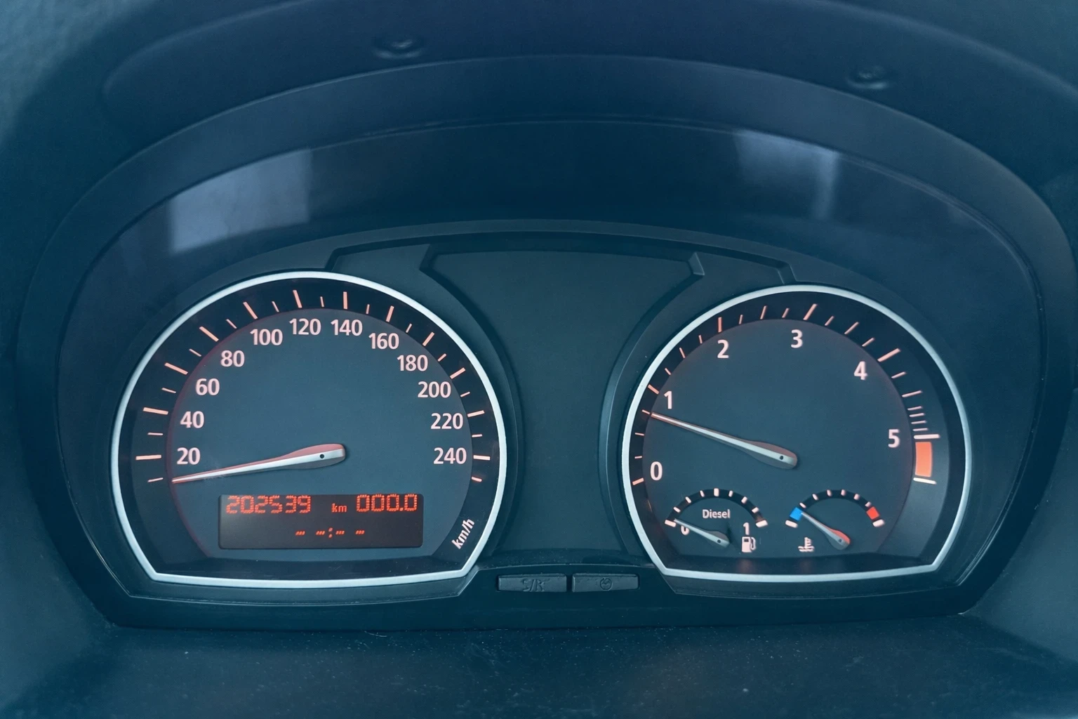 BMW X3 xDrive18d 4x4* 143�.�.* ����* �������* ������ | Mobile.bg � ����������� 15