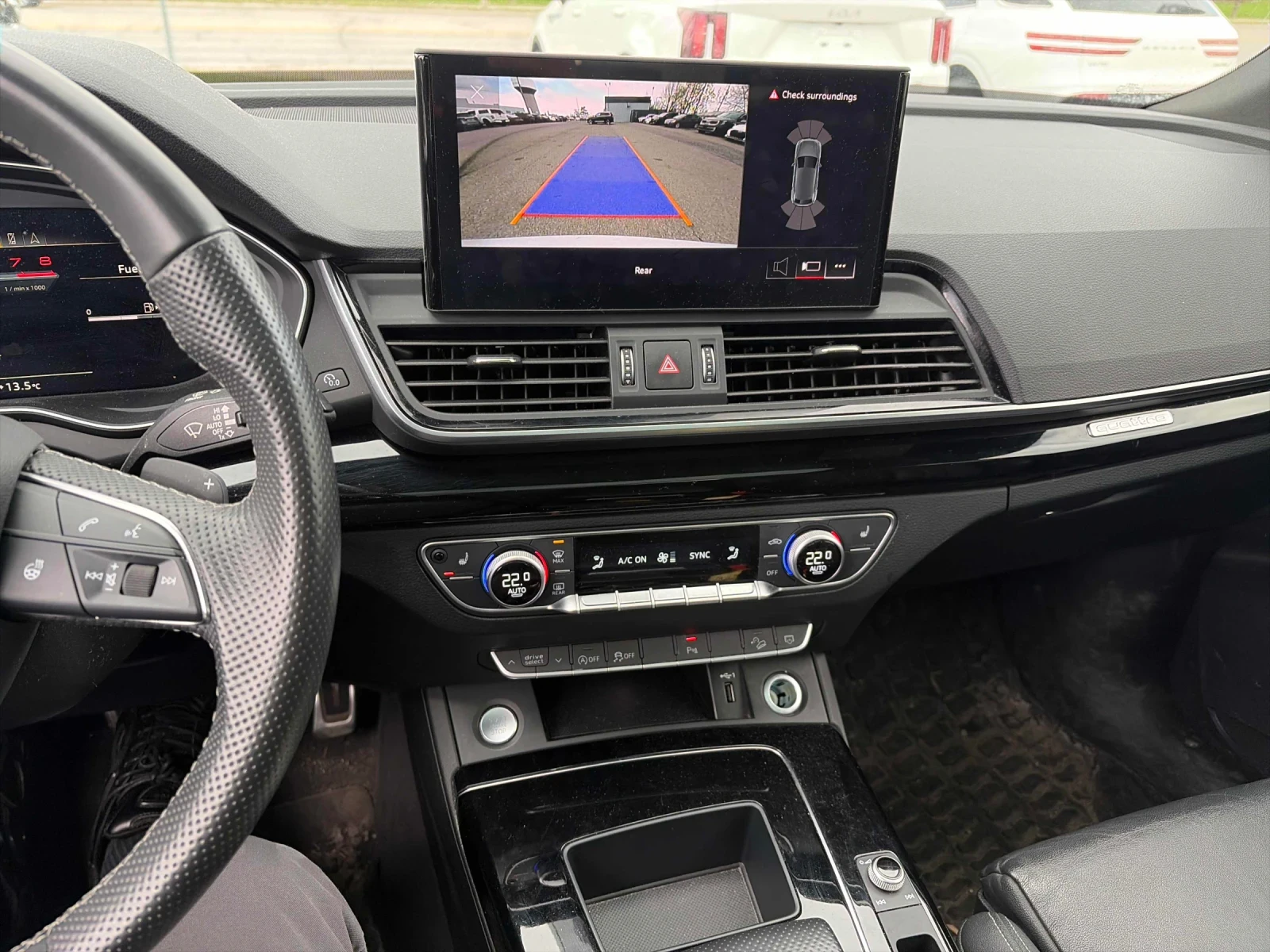 Audi Q5 CARFAX * АВТОКРЕДИТ * ПРОГНОЗНА ЦЕНА ДО БГ, снимка 7 - Автомобили и джипове - 54486827