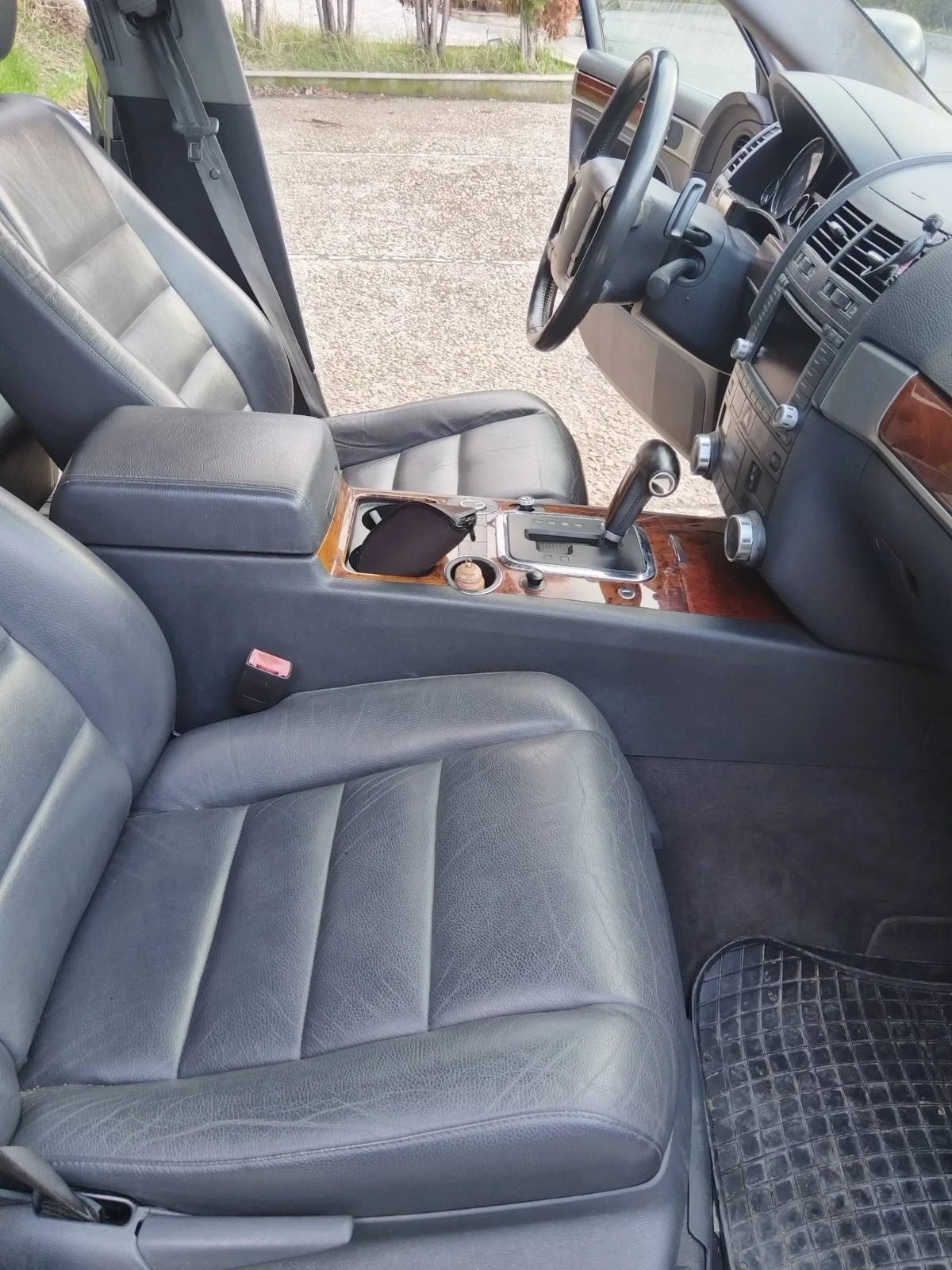 VW Touareg, снимка 7 - Автомобили и джипове - 54635246