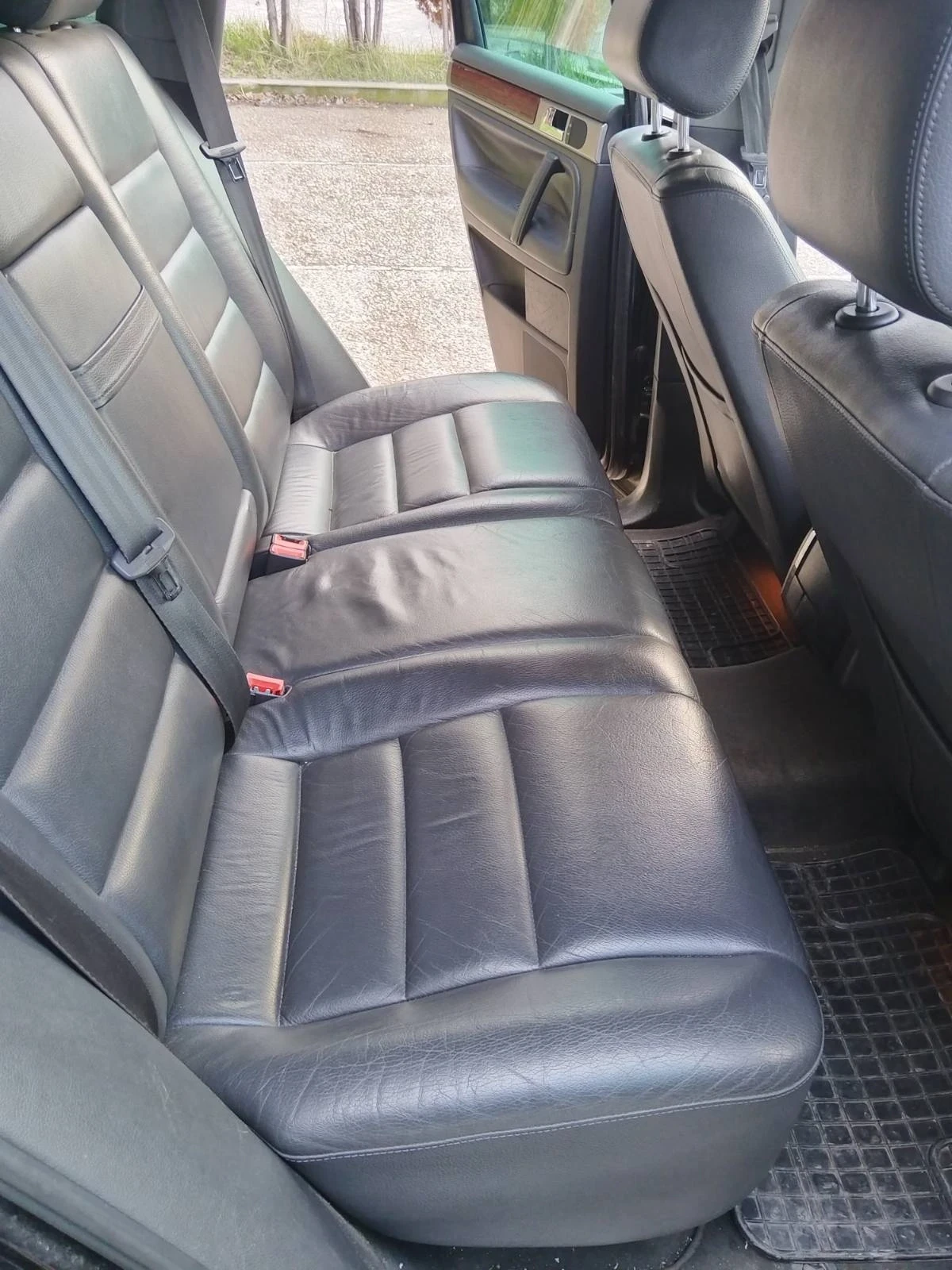VW Touareg, снимка 9 - Автомобили и джипове - 54635246