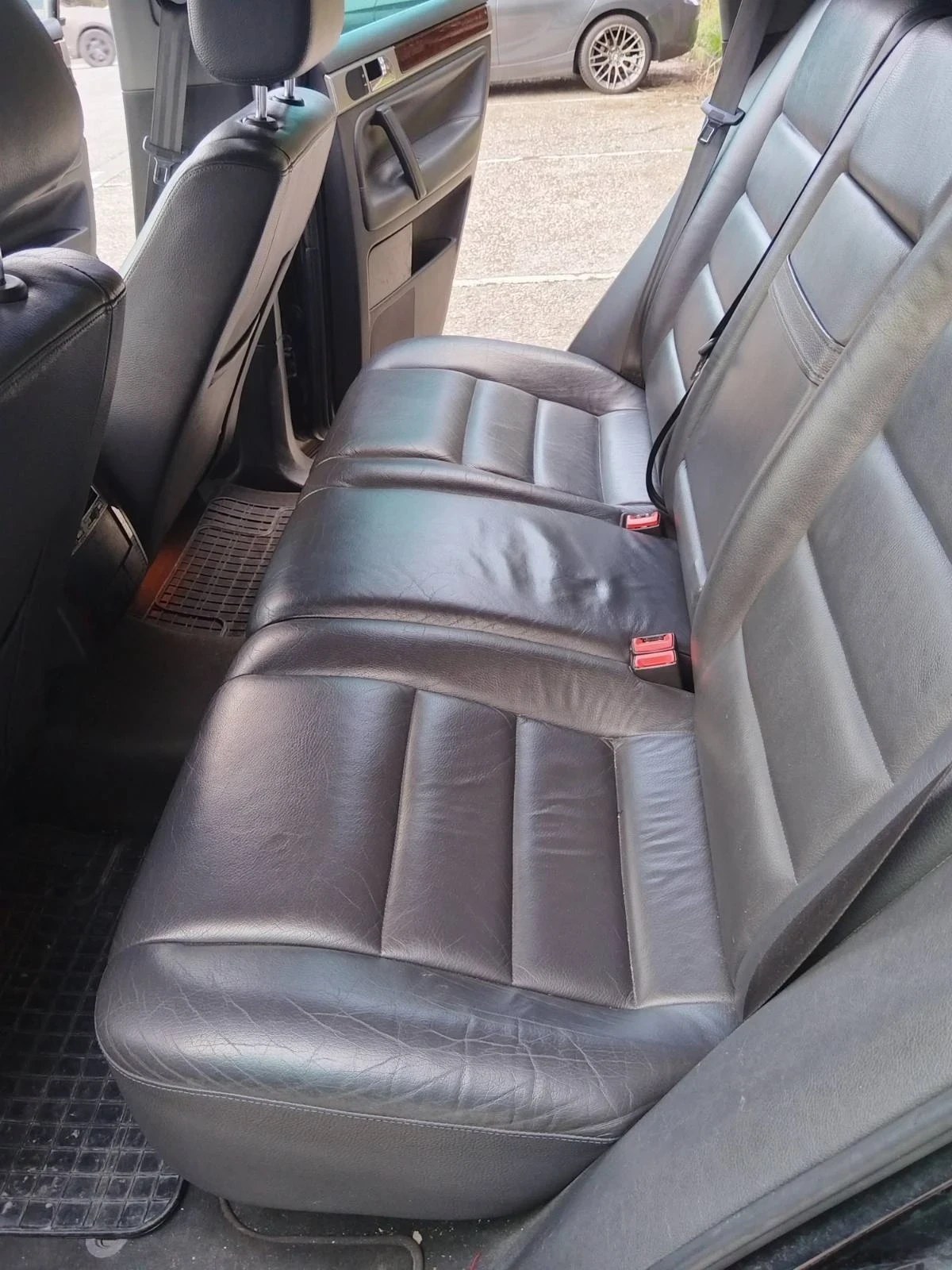 VW Touareg, снимка 8 - Автомобили и джипове - 54635246