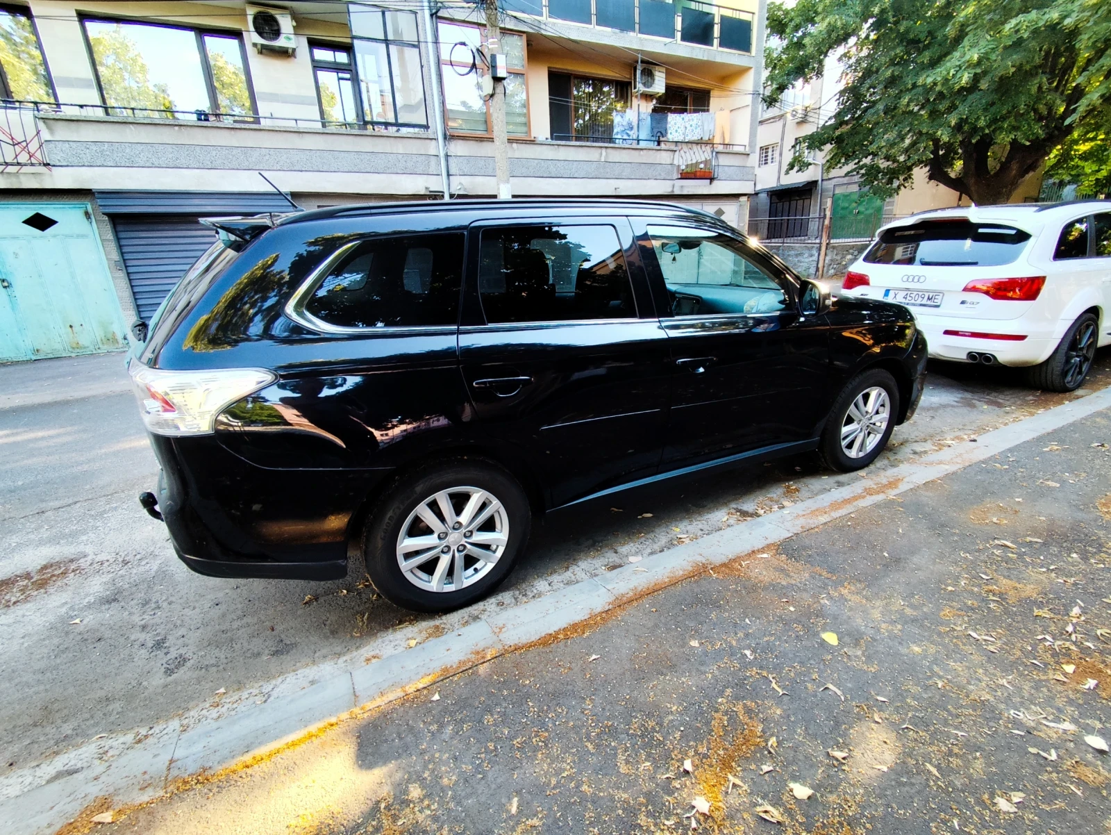Mitsubishi Outlander 2.2 DI-D, снимка 4 - Автомобили и джипове - 55179201