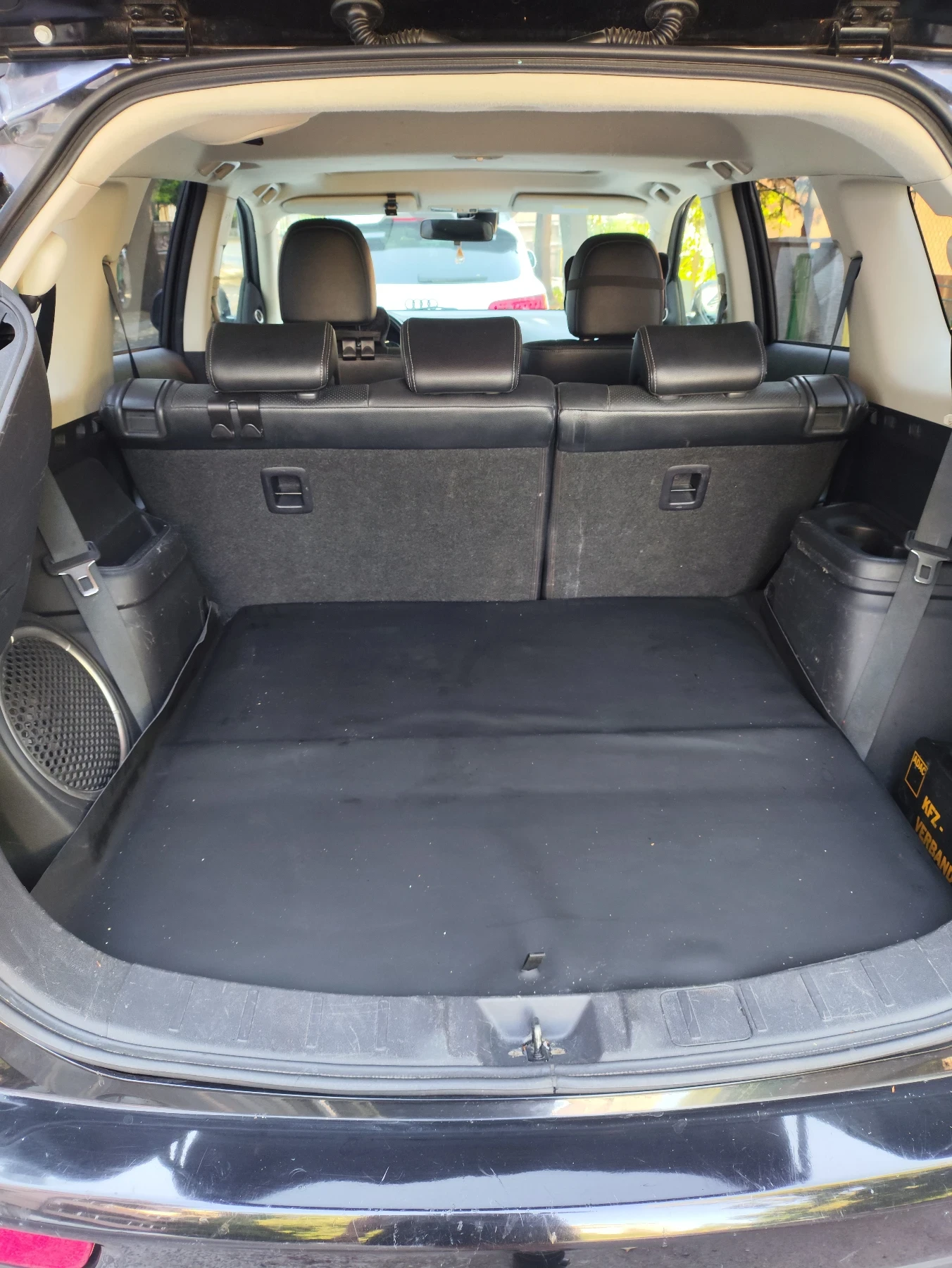 Mitsubishi Outlander 2.2 DI-D, снимка 15 - Автомобили и джипове - 55179201