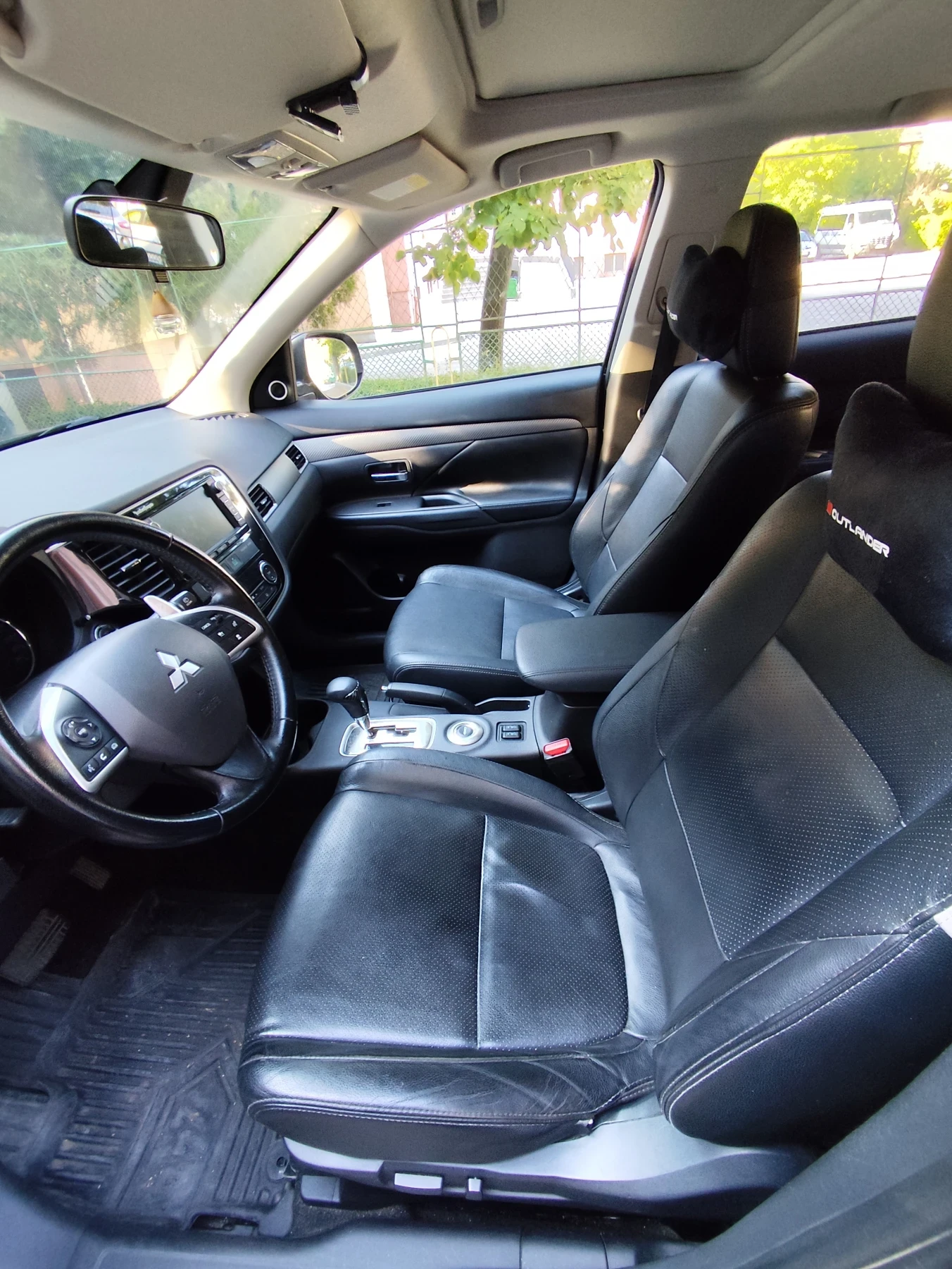 Mitsubishi Outlander 2.2 DI-D, снимка 9 - Автомобили и джипове - 55179201