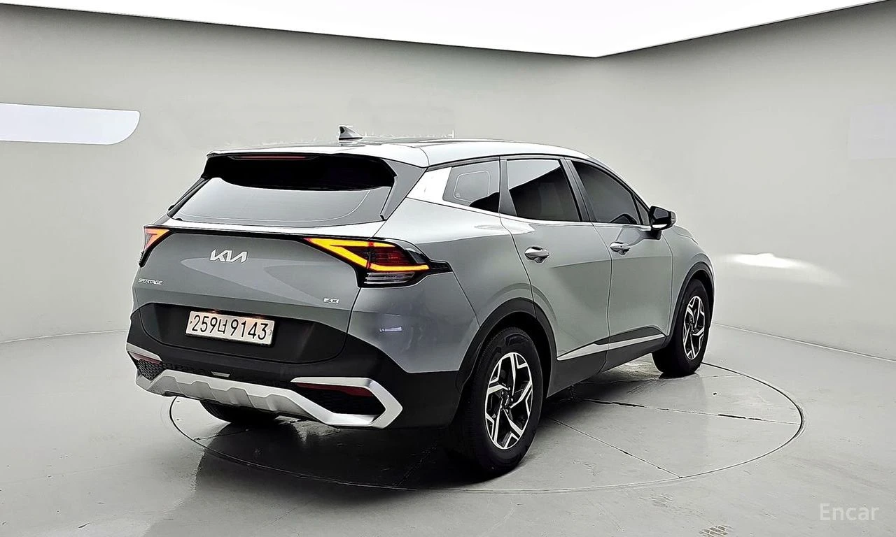Kia Sportage 2.0D Trendy 4x4* ПОДГРЕВ* КАМЕРА* LANE ASSIST* , снимка 3 - Автомобили и джипове - 55381719