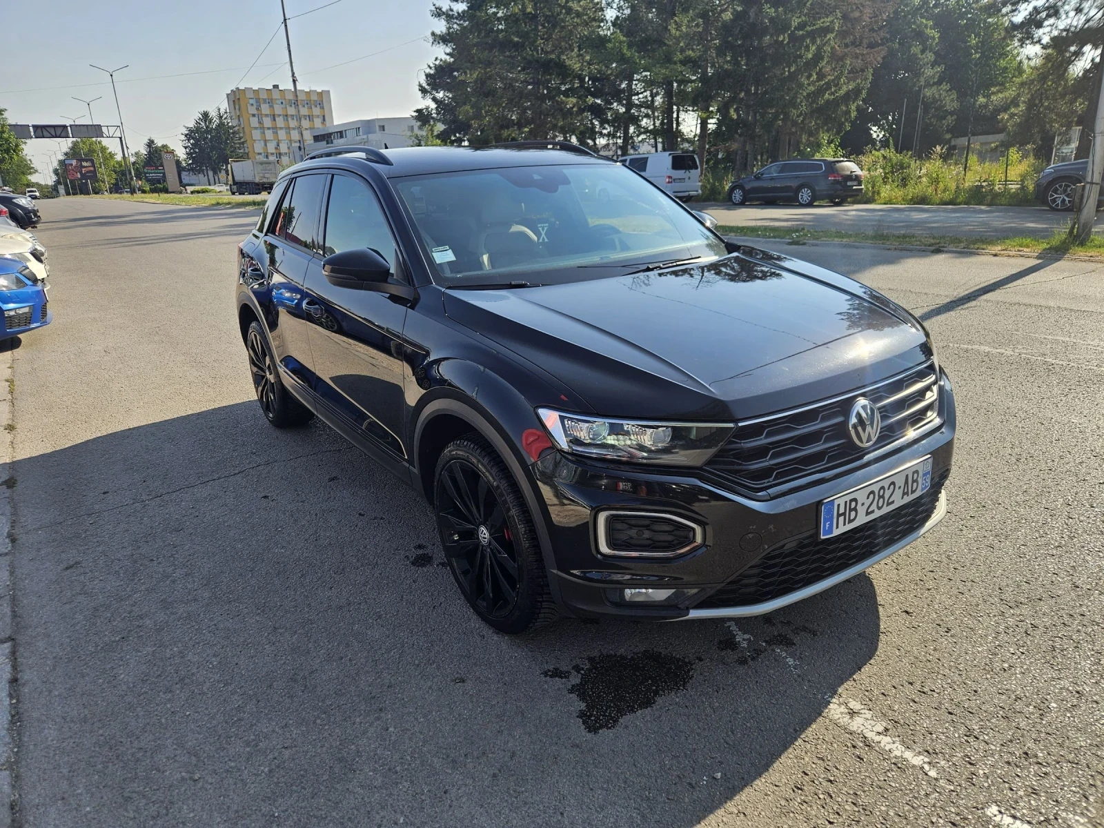 VW T-Roc 2.0 tdi  190 k.c., снимка 3 - Автомобили и джипове - 55388164