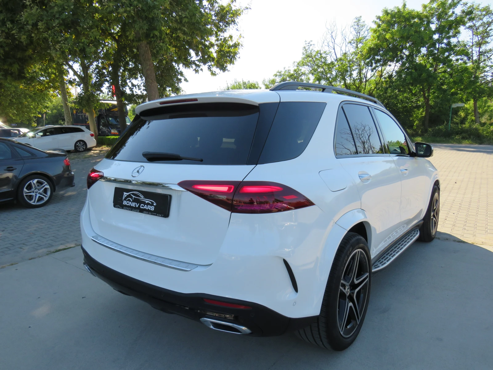 Mercedes-Benz GLE * HYBRID AMG PACK PANO KEYLESS NAVI 9G 4-MATIC* , снимка 5 - Автомобили и джипове - 55570909