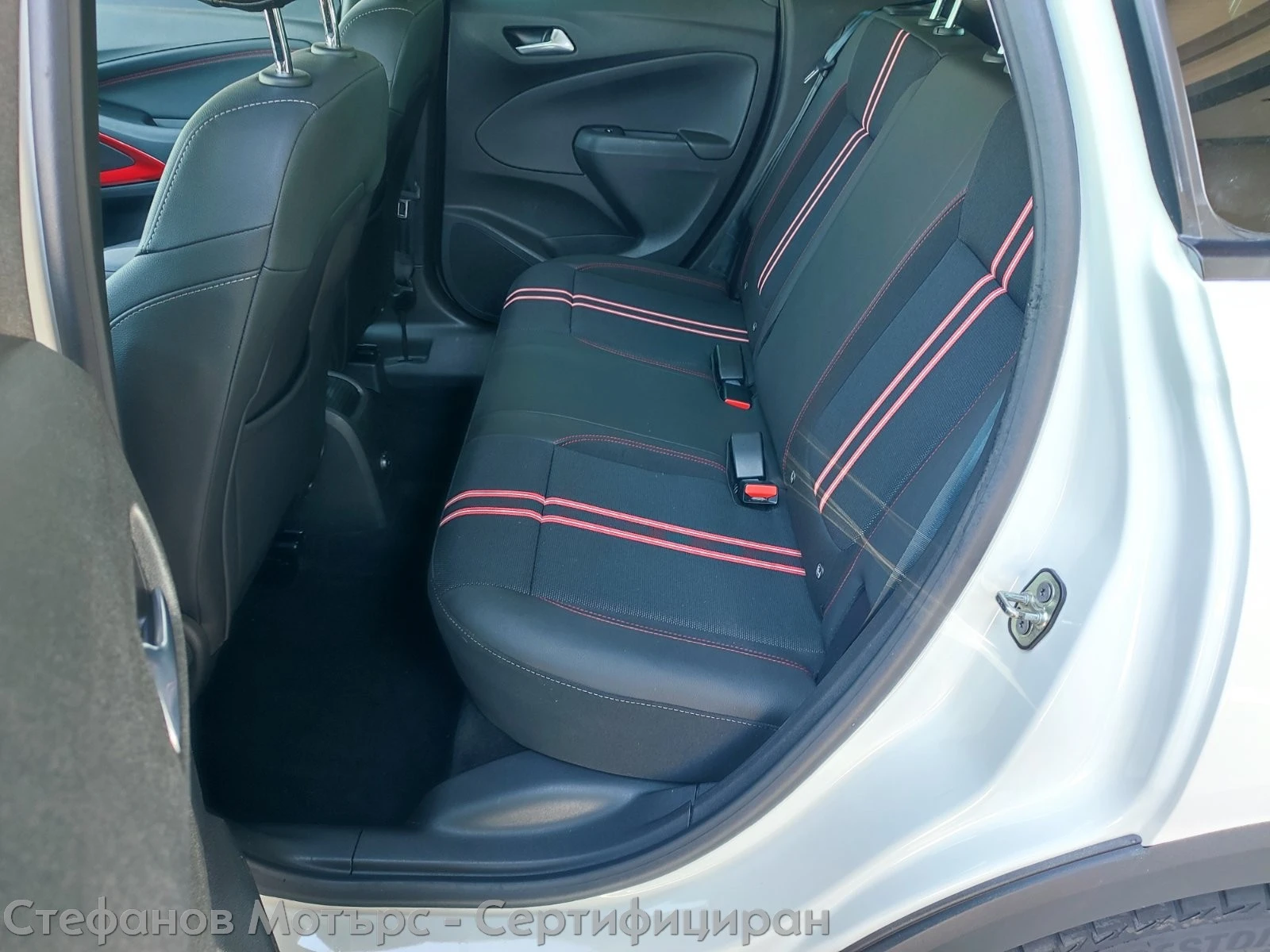 Opel Crossland X GS Line 1.2 бензин (96kW/130 к.с.) AT6 MY23, снимка 13 - Автомобили и джипове - 55705532