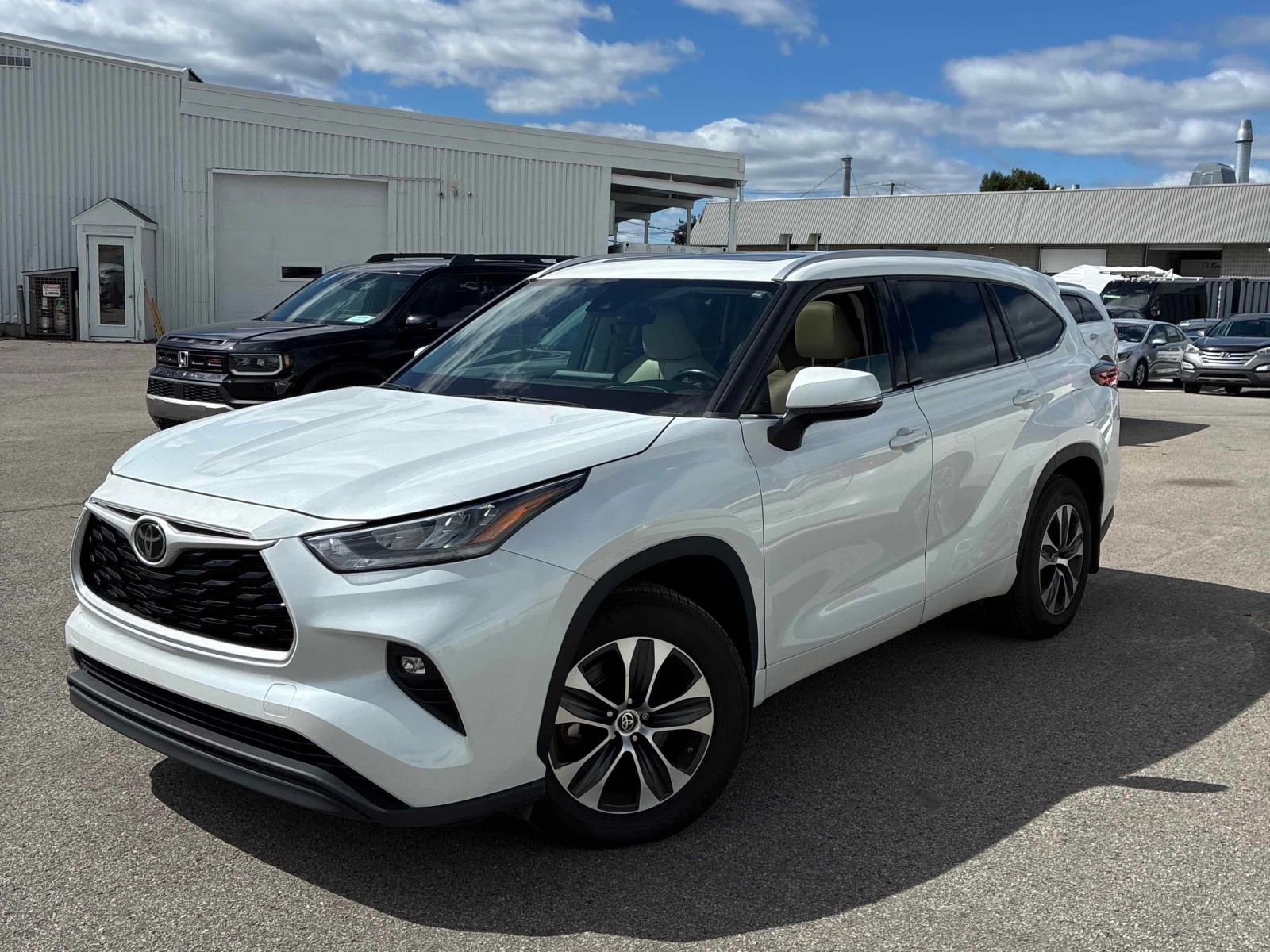 Toyota Highlander XLE | CARFAX | АВТОФИНАНСИРАНЕ
