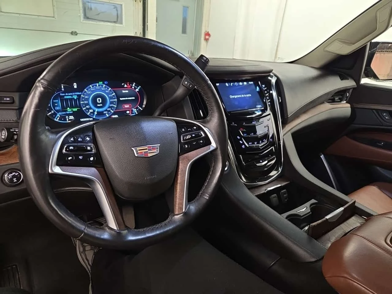 Cadillac Escalade * PREMIUM LUXURY * CARFAX* ПОДГРЕВ* ОБДУХВАНЕ* , снимка 10 - Автомобили и джипове - 56182252