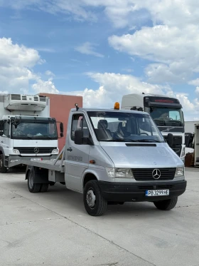 Обява за продажба на Mercedes-Benz Sprinter 412 Двойна гума* Пътна Помощ* Лебедка ~15 300 лв. - изображение 1