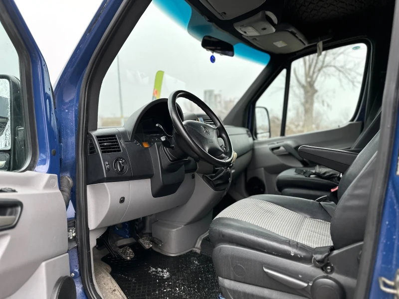 Mercedes-Benz Sprinter 311, снимка 8 - Бусове и автобуси - 48730104