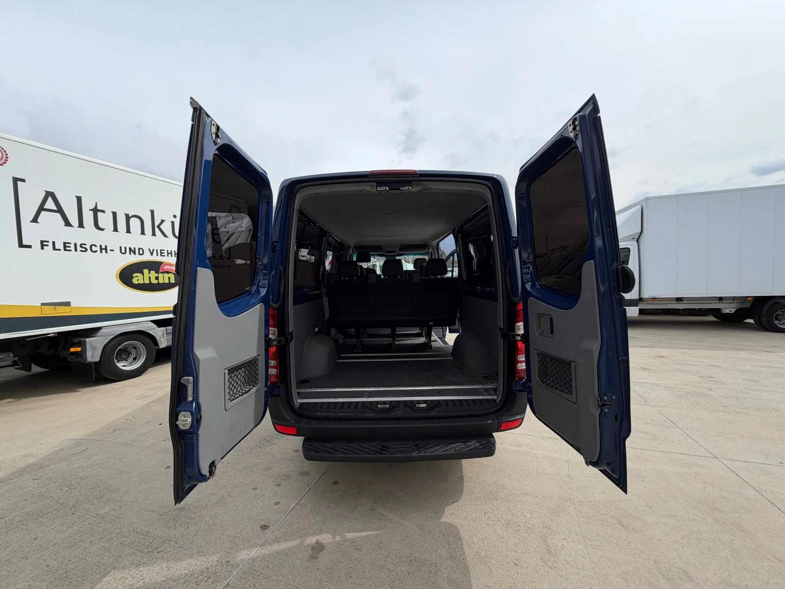 Mercedes-Benz Sprinter 313 9-МЕСТЕН!ТОП!2xКЛИМА!, снимка 8 - Бусове и автобуси - 53911551