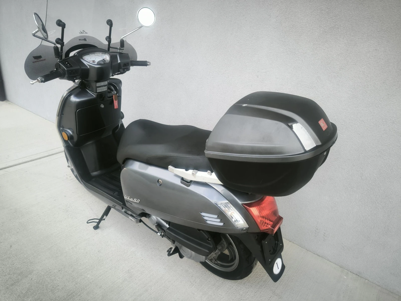 Kymco Like Мотопед 50 кубика 2Т, 2011 година  - изображение 6