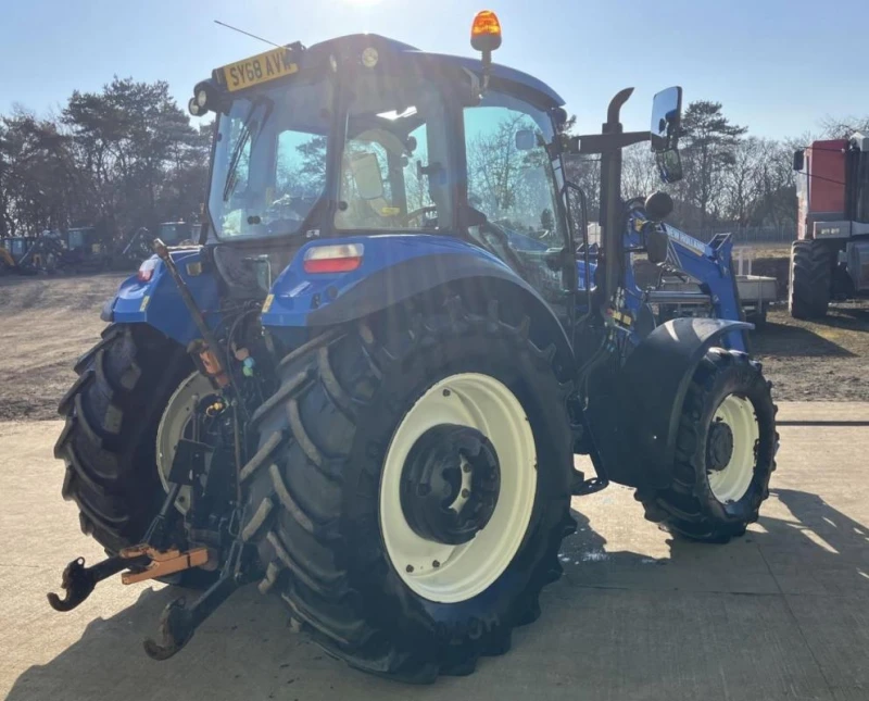 Трактор New Holland T5.105, снимка 5 - Селскостопанска техника - 49565036