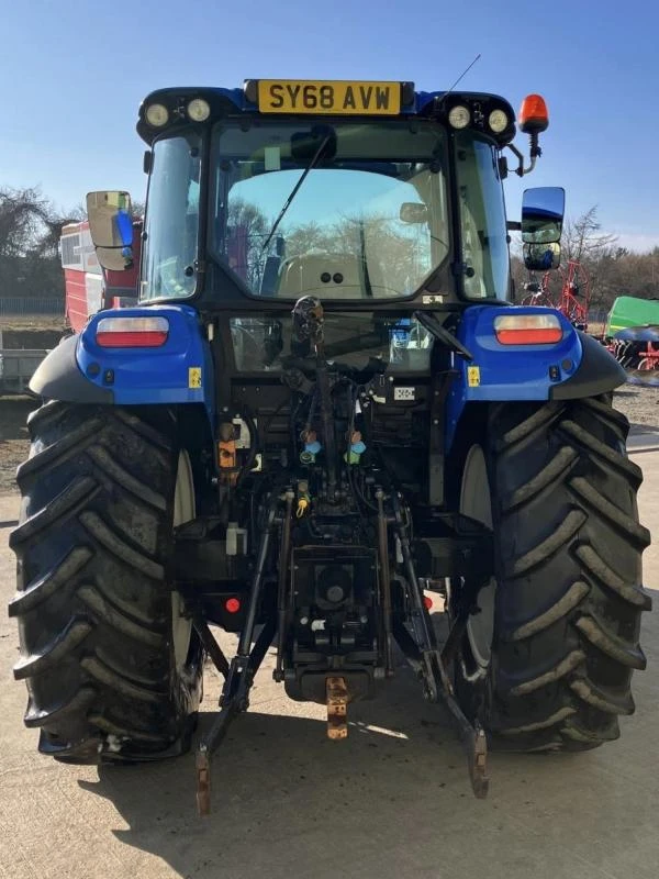 Трактор New Holland T5.105, снимка 8 - Селскостопанска техника - 49565036