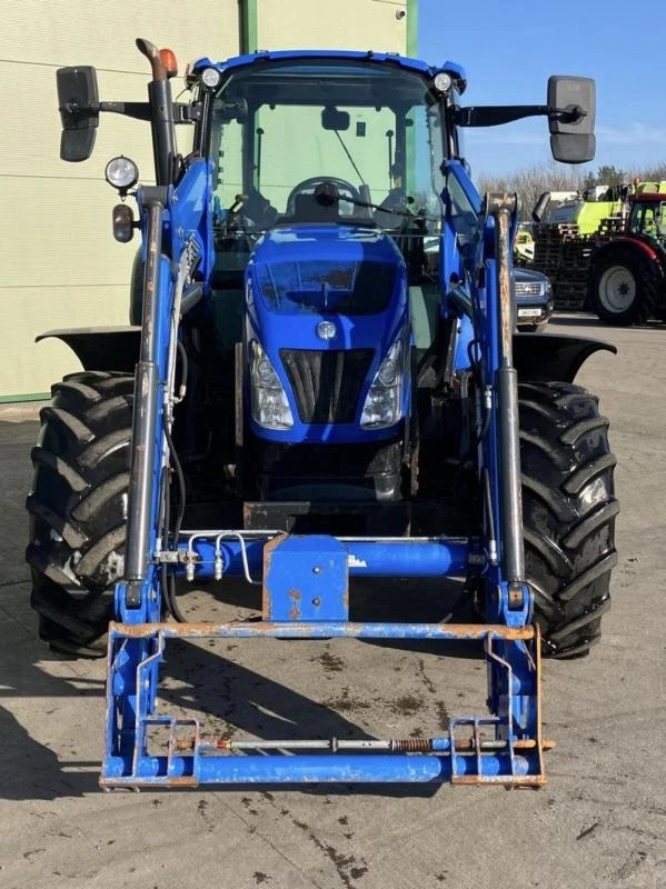 Трактор New Holland T5.105, снимка 9 - Селскостопанска техника - 49565036