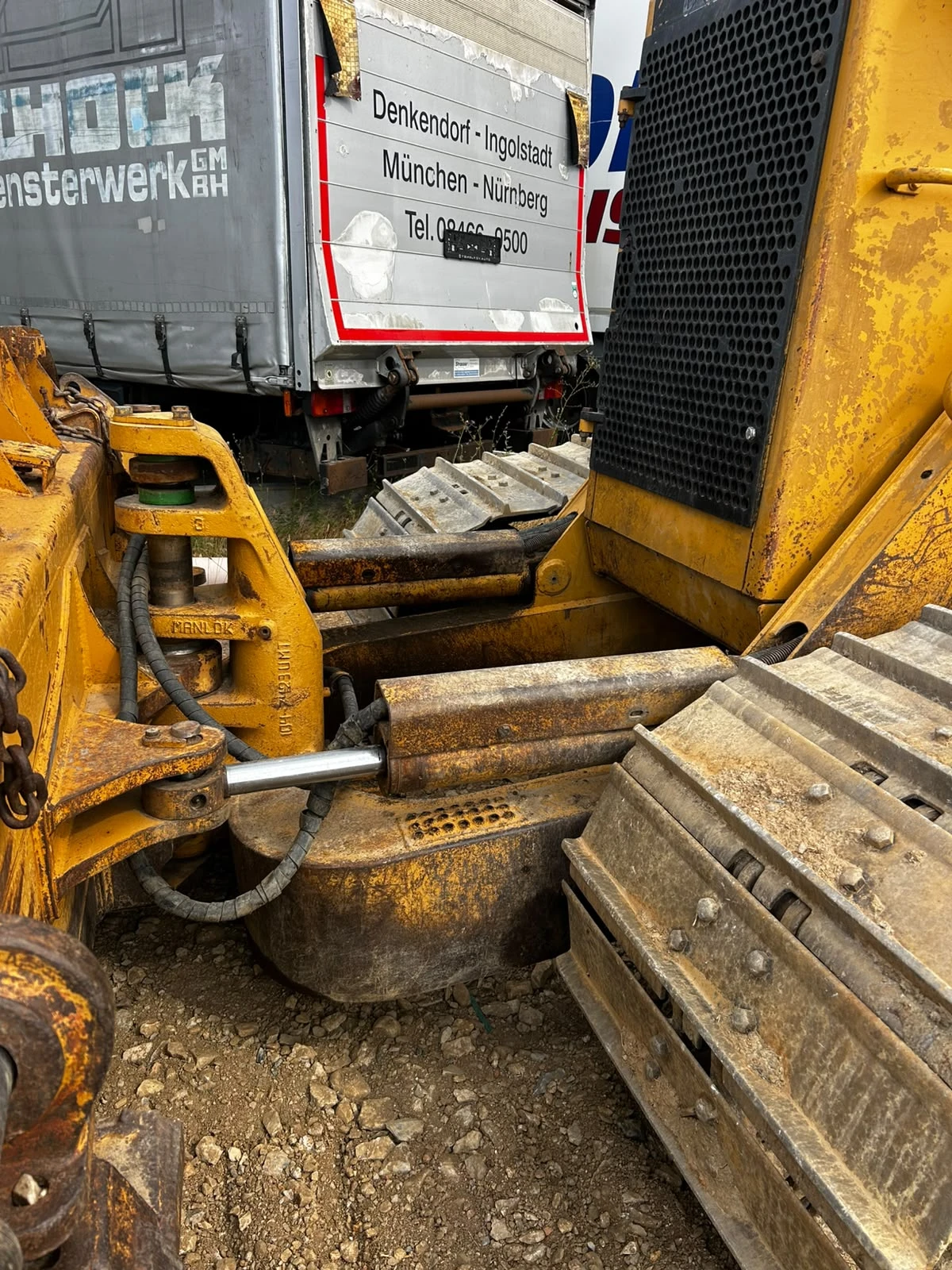 Булдозер Cat D6, снимка 3 - Индустриална техника - 55575788