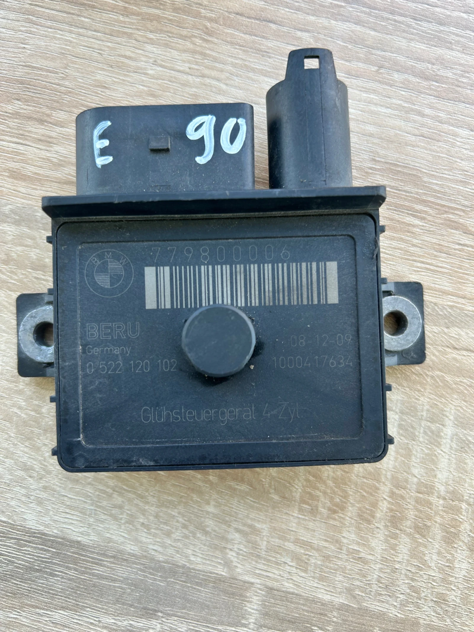 779800006 реле подгревни свещи BMW E90/91 1000417634,0522120102