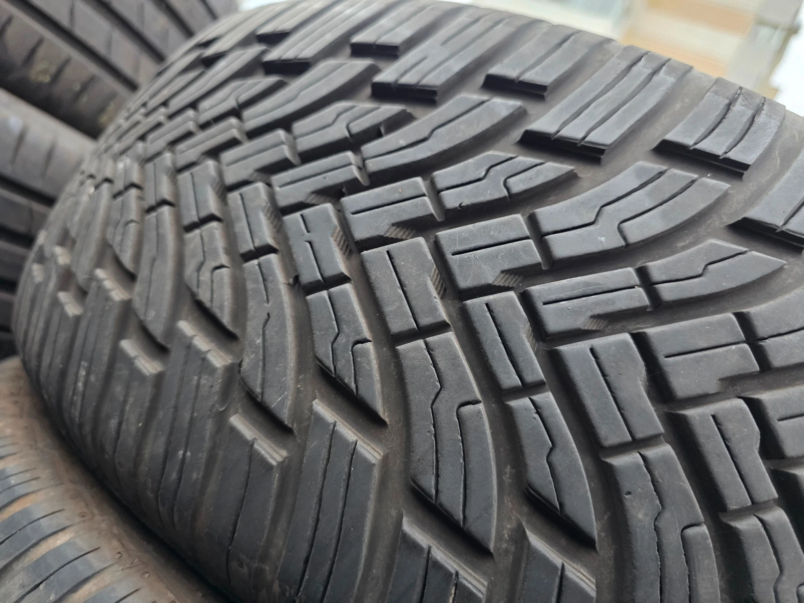 Гуми Всесезонни 225/55R17